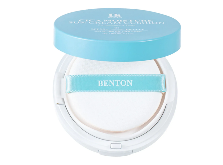 Солнцезащитный кушон с центеллой Benton Cica Moisture Sun Cream Cushion SPF50 PA++++, 15 г - Фото 1 Солнцезащитный кушон с центеллой Benton Cica Moisture Sun Cream Cushion SPF50 PA++++, 15 г - изображение 1