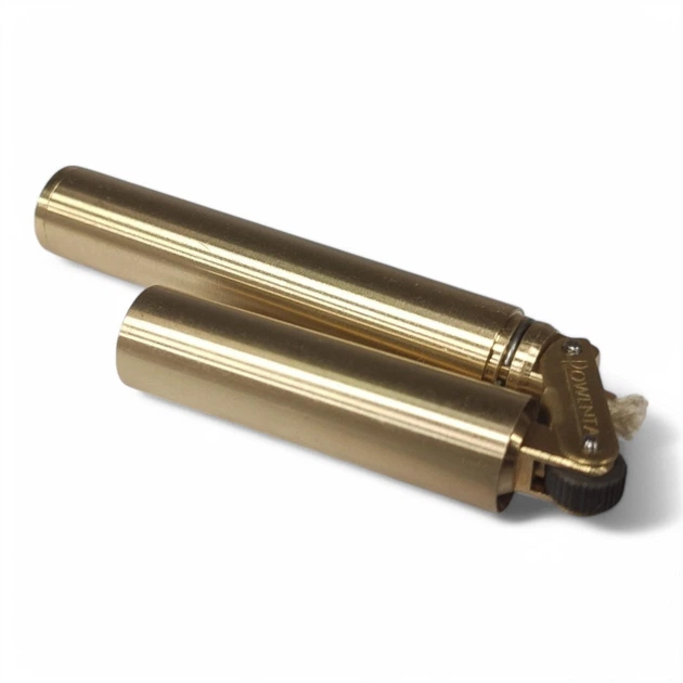 Запальничка бензинова Lighter B01 Gold у подарунковій упаковці - Фото 4 Запальничка бензинова Lighter B01 Gold у подарунковій упаковці - зображення 4