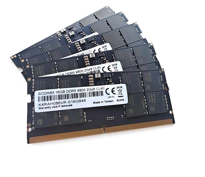 Оперативна пам'ять Samsung SoDIMM DDR5 16Gb PC5-4800 (K4RAH086V