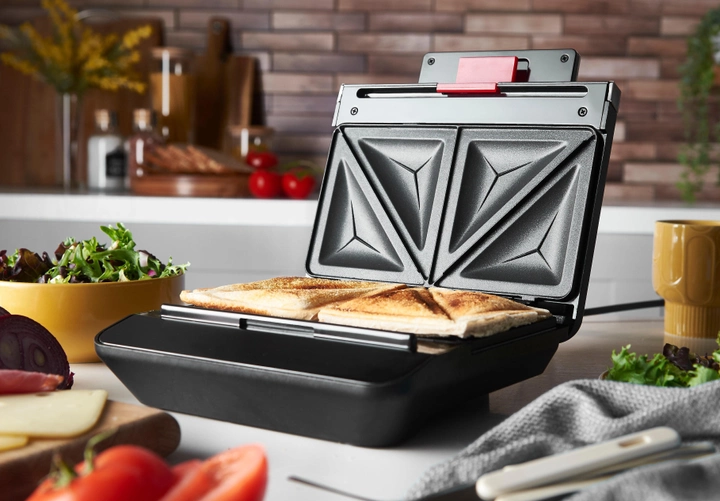 Сендвічмейкер Russell Hobbs, 750Вт, 1 пластина-сендвіч, корпус-пластик, чорний - зображення 9