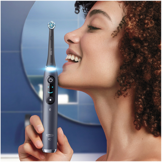 Elektryczna szczoteczka do zębów Oral-B iO 9N Czarna + Brush Head + TC (4210201408666) - obraz 6