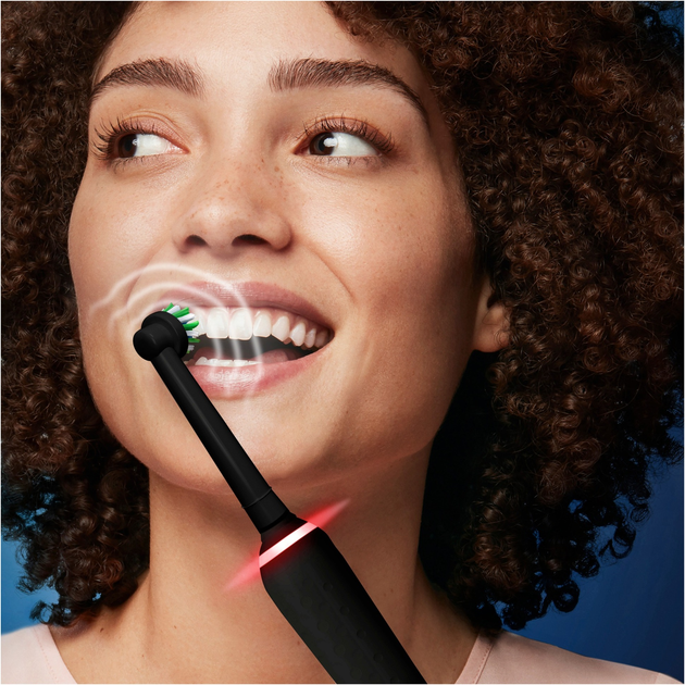 Електрична зубна щітка Oral-B Pro 3 3000 Sensitive Clean Чорна + Brush Head (8006540759868) - зображення 5