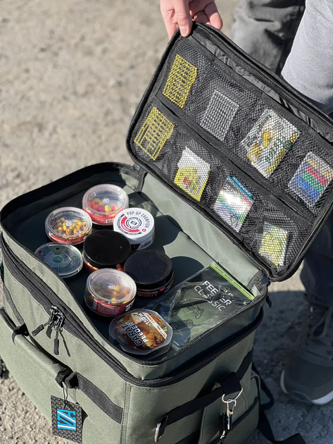 Двоскладова рибальська сумка для котушок і снастей для фідерної та коропової риболовлі покращена Хакі - Фото 4 Двоскладова рибальська сумка для котушок і снастей для фідерної та коропової риболовлі покращена Хакі - зображення 4