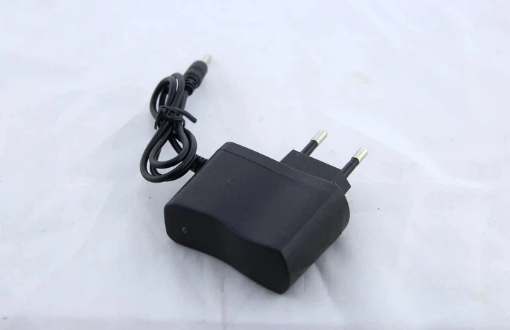 Адаптер мережевий зарядка Чорний для ліхтарика 8626 220V (ICL44) - зображення 5