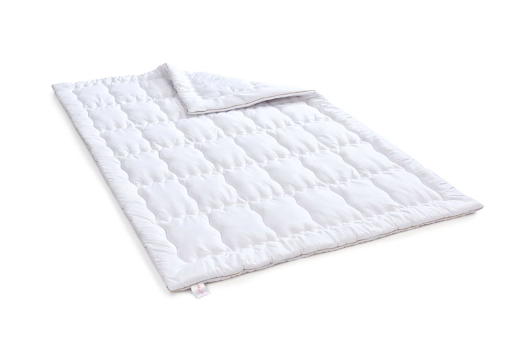 Ковдра вовняна MirSon Mikrosatin Gold Woolen Hand Made 168 демі 140x205 см від Rozetka на платформі USKIDKA Акція на Ковдра вовняна MirSon Mikrosatin Gold Woolen Hand Made 168 демі 140x205 см від Rozetka