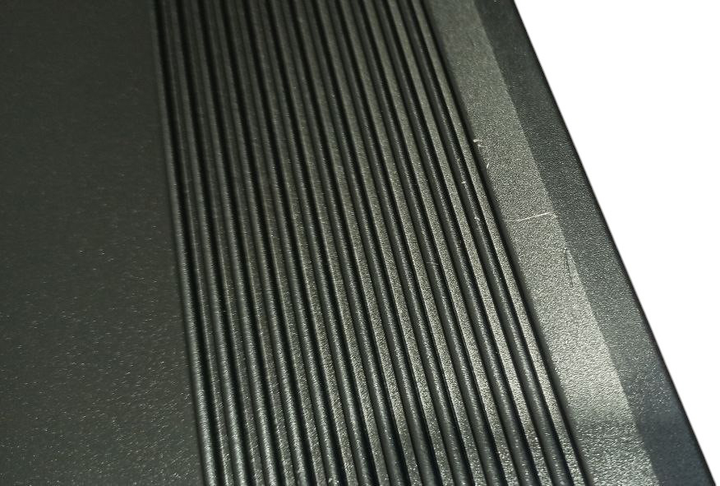 Przetwornica samochodowa Qoltec Monolith 6000 MS Wave 3000 W/6000 W 12 V na 230 V (955555906311087) - Outlet - obraz 4