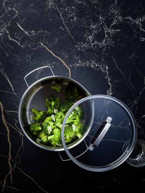 Кастрюля с крышкой GreenPan Chef's Collection 22 см 4.76 л (CC007731-001) - Фото 9 Кастрюля с крышкой GreenPan Chef's Collection 22 см 4.76 л (CC007731-001) - изображение 9