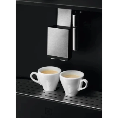 Кофемашина Electrolux EBC85X - Фото 3 Кофемашина Electrolux EBC85X - изображение 3