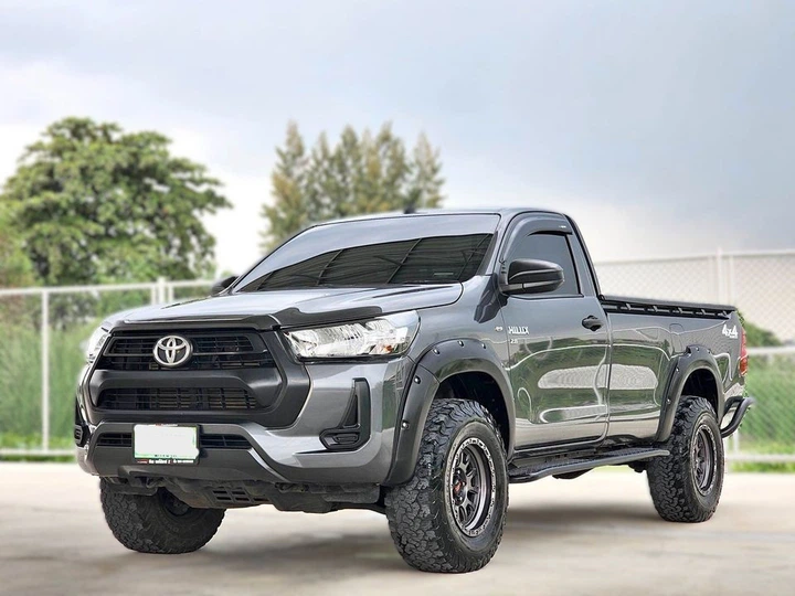 Комплект рестайлінгу для Toyota Hilux 2015-2020 (2022 рік), Рестайлінг для Toyota Hilux 2015-2020 - зображення 2
