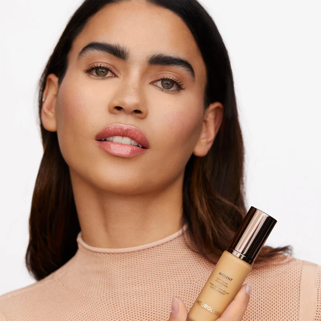 Тональна основа Hourglass Ambient Soft Glow Foundation 7.5 Light Medium with Neutral undernotes 30 мл(810063690298) - зображення 3