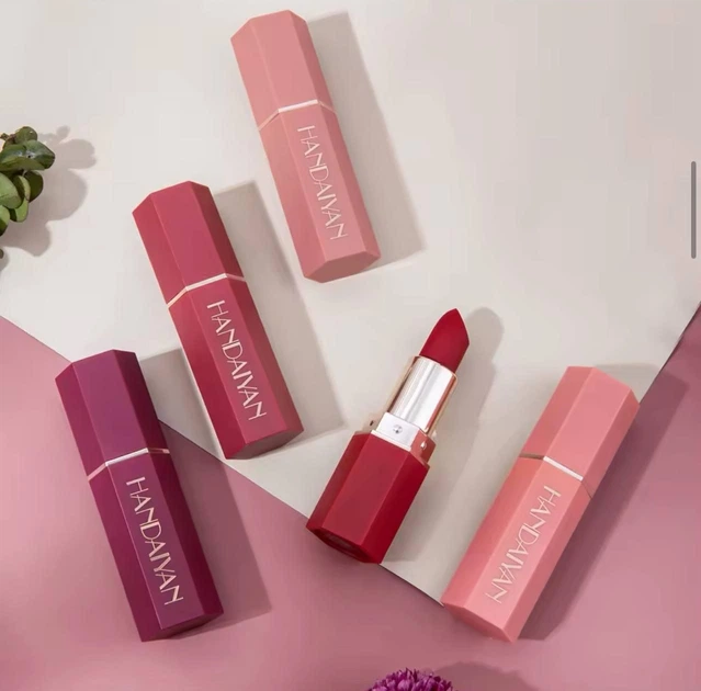 Матова помада Handaiyan Velvet Matte Lipstick 05 - зображення 4