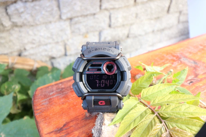 Наручний годинник Casio G-SHOCK GD-400-1ER - Фото 2 Наручний годинник Casio G-SHOCK GD-400-1ER - зображення 2