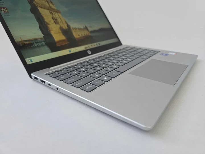 Ноутбук HP Laptop 14 (2023) I7 1355U/RAM 16GB/SSD 512GB/WIN 11 Б\В - зображення 2