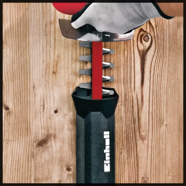 Мощный электрический садовый кусторез веткорез Einhell GE-EH 7067 700 Вт шины ножа 71см 67см (3403340) - изображение 8