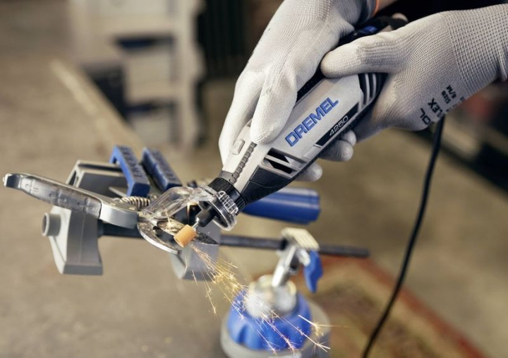 Багатофункціональний інструмент (гравер) Dremel 4250 (4250-3/45) : 175 Вт (F0134250Jf) - зображення 4