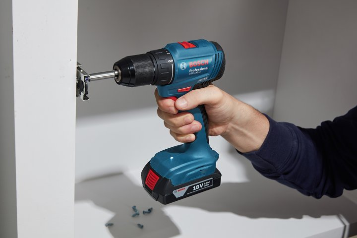 Аккумуляторная бесщеточная дрель-шуруповерт Bosch GSR 185-LI Professional : 2 АКБ 18V 2.0Ah + З/У, 1900 об/мин, вес 1.3 кг в кейсе - Фото 9 Аккумуляторная бесщеточная дрель-шуруповерт Bosch GSR 185-LI Professional : 2 АКБ 18V 2.0Ah + З/У, 1900 об/мин, вес 1.3 кг в кейсе - изображение 9