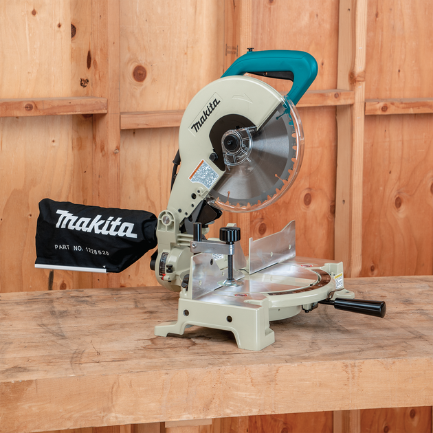 Ручная торцовочная пила без протяжки по дереву Makita LS1040N : 1650 Вт, глубина реза 93мм, круг 255 мм - Фото 8 Ручная торцовочная пила без протяжки по дереву Makita LS1040N : 1650 Вт, глубина реза 93мм, круг 255 мм - изображение 8