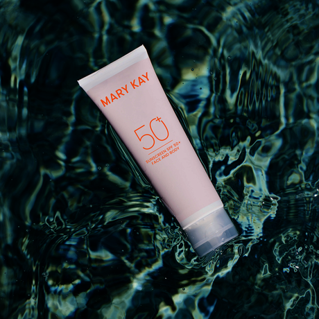 Сонцезахисний Лосьйон SPF 50 Mary Kay (Мері Кей) - Фото 3 Сонцезахисний Лосьйон SPF 50 Mary Kay (Мері Кей) - изображение 3