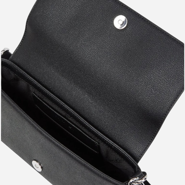 Torebka crossbody damska Calvin Klein K60K612805-BEH Czarna (8721107062556) - obraz 4