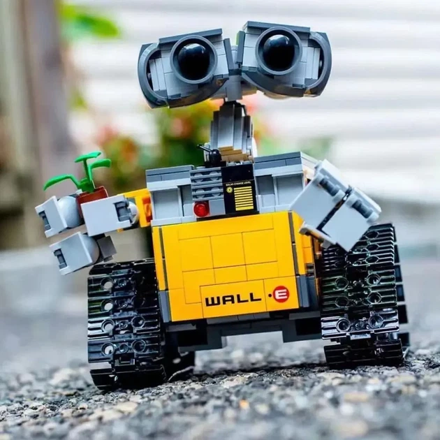 Конструктор ВАЛЛ-И Wall-E количество деталей: 687 шт. - Фото 3 Конструктор ВАЛЛ-И Wall-E количество деталей: 687 шт. - изображение 3