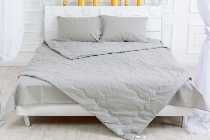 Літній постільний комплект MirSon №2596 Евкаліпт 16-5703 Light Gray Ковдра + 2 подушки 50x70 + 2 наволочки + простирадло від Rozetka на платформі USKIDKA Акція на Літній постільний комплект MirSon №2596 Евкаліпт 16-5703 Light Gray Ковдра + 2 подушки 50x70 + 2 наволочки + простирадло від Rozetka