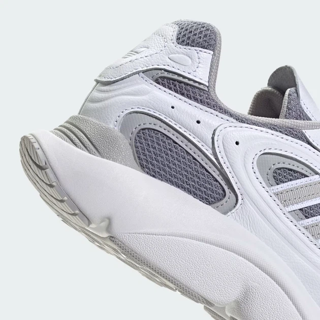 Мужские кроссовки Adidas Ozmillen JI2634 45.5 (10.5UK) 29 см