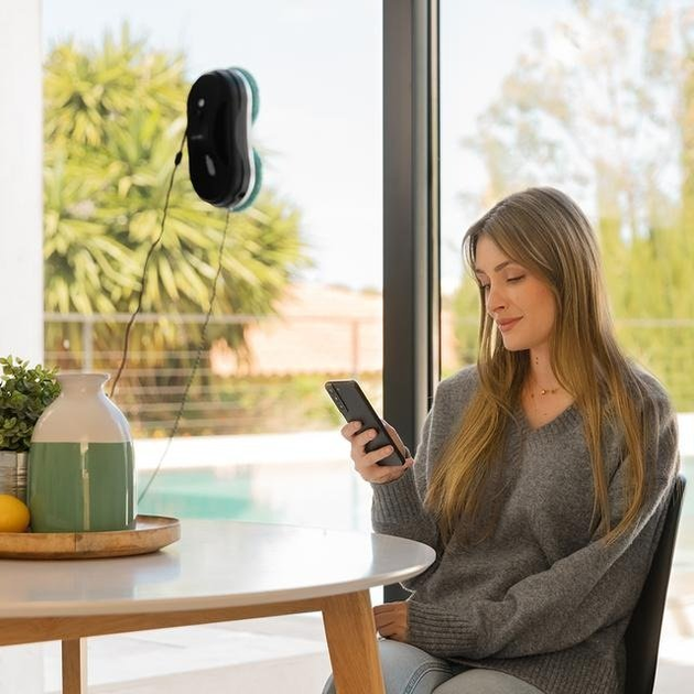 Robot do mycia okien Cecotec Conga Windroid 890 SprayWater Connected - obraz 3