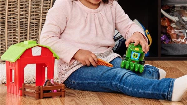 Конструктор John Deere Kids 33х17х21 см разноцветный с трактором и загоном (700849) - Фото 9 Конструктор John Deere Kids 33х17х21 см разноцветный с трактором и загоном (700849) - изображение 9