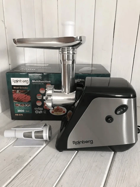 Электрическая мясорубка с соковыжималкой и насадкой для ковбас 3800W Rainberg RB-676 Черный - Фото 3 Электрическая мясорубка с соковыжималкой и насадкой для ковбас 3800W Rainberg RB-676 Черный - изображение 3