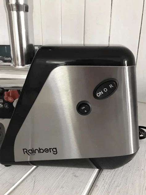 Электрическая мясорубка с соковыжималкой и насадкой для ковбас 3800W Rainberg RB-676 Черный - Фото 5 Электрическая мясорубка с соковыжималкой и насадкой для ковбас 3800W Rainberg RB-676 Черный - изображение 5