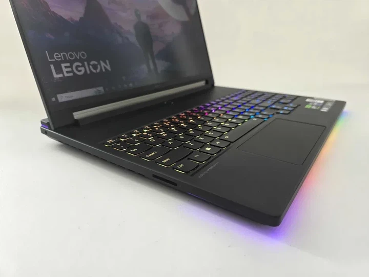 Ноутбук Lenovo Legion 9 16IRX9 (2024) I9 14900HX/RTX 4090/RAM 32GB/Mini LED 165Hz Б\В - Фото 2 Ноутбук Lenovo Legion 9 16IRX9 (2024) I9 14900HX/RTX 4090/RAM 32GB/Mini LED 165Hz Б\В - изображение 2