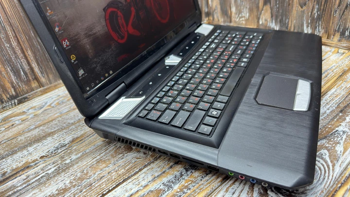 Ноутбук Msi Dominator GT780 (17.3" FHD,Core i7-2670QM,GTX 570M 1.5 GB) (4698) Б/У - Фото 2 Ноутбук Msi Dominator GT780 (17.3" FHD,Core i7-2670QM,GTX 570M 1.5 GB) (4698) Б/У - изображение 2