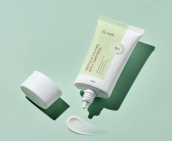 Сонцезахисний крем з екстрактом центелли азіатської IUNIK Centella Calming Daily Sunscreen 50+ PA++ 60ml - Фото 3 Сонцезахисний крем з екстрактом центелли азіатської IUNIK Centella Calming Daily Sunscreen 50+ PA++ 60ml - зображення 3