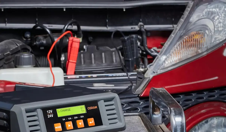 Зарядний пристрій акумуляторів OSRAM BATTERYcharge PRO 30A 12В/24В (4052899629073) - зображення 8