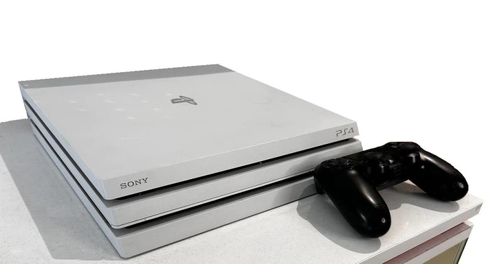 Ігрова приставка Sony PlayStation 4 Pro 1TB White (CUH-7016B) (б/в