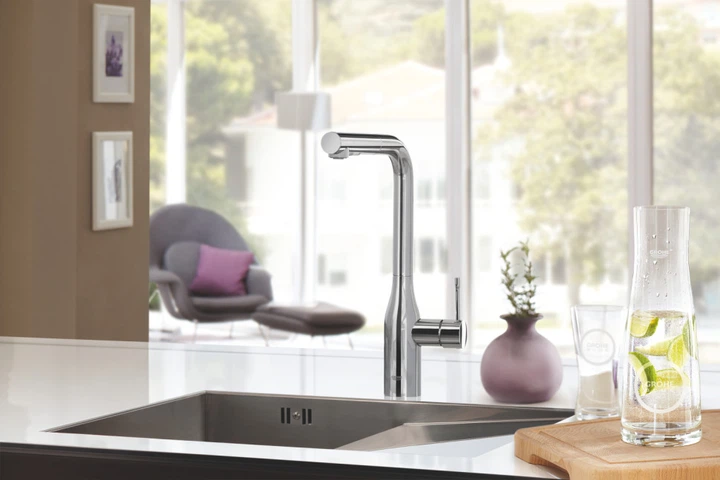 Змішувач для кухні з висувним виливом Grohe Essence New (30270000) - изображение 9
