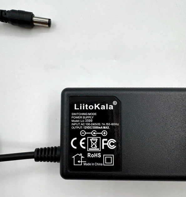 Зарядное устройство LiitoKala S12 Полный комплект: зарядное устройство, блок питания, автоадаптер - изображение 4