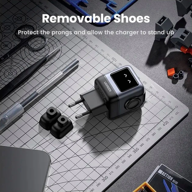Зарядний пристрій Ugreen CD361 Robot tech 65W 2xType-C 1xUSB Gan Fast Charger Grey (25685B) - Фото 8 Зарядний пристрій Ugreen CD361 Robot tech 65W 2xType-C 1xUSB Gan Fast Charger Grey (25685B) - зображення 8