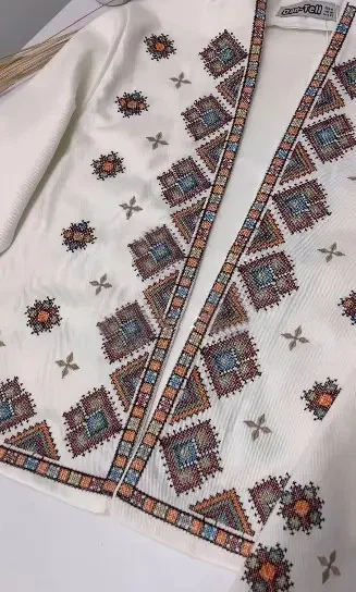 Женский пиджак с вышивкой ESQ молочный, жакет-вышиванка без застежки M - изображение 5