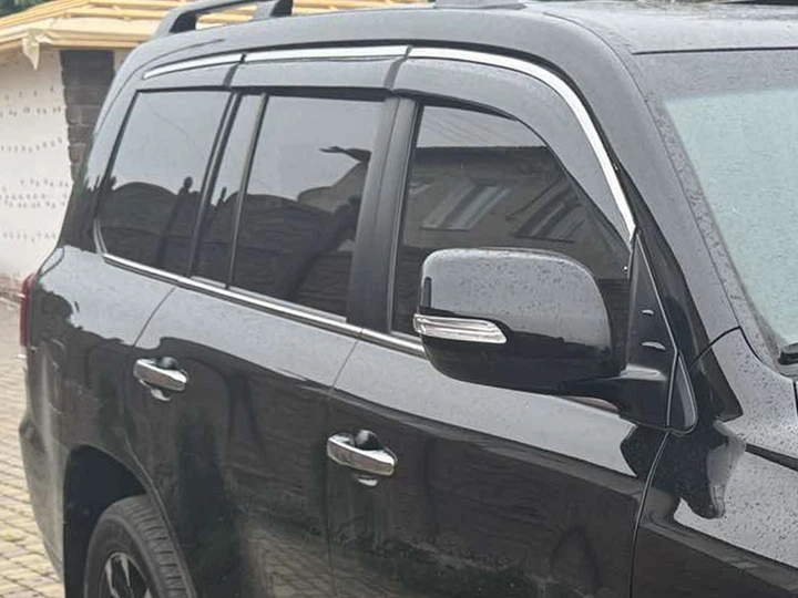 Ветровики с хромированным молдингом Niken Luxury (2008-2015, 6 шт) для Lexus LX570/450d - изображение 2