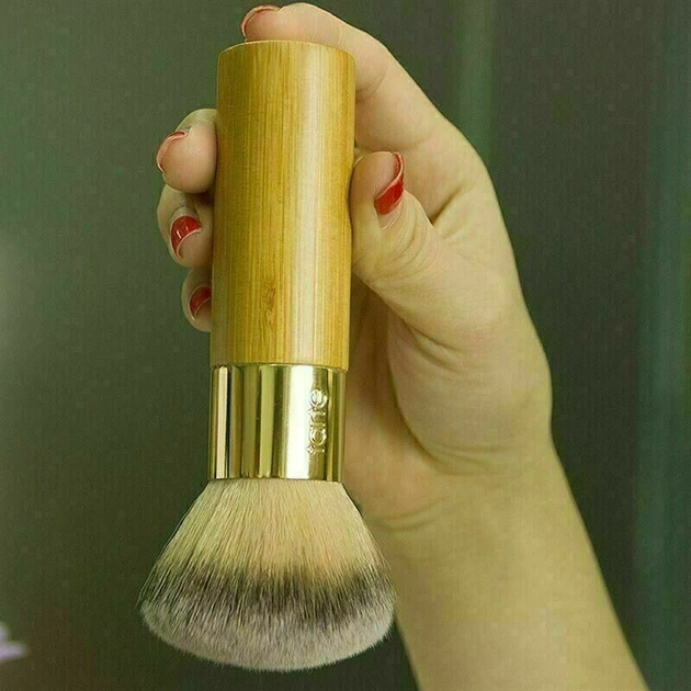 Кисть для тона Tarte The Buffer Airbrush Finish Bamboo Foundation Brush с эффектом аэрографа - изображение 9