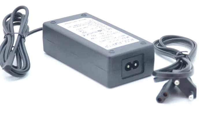 Зарядний пристрій для Microsoft Surface PRO 3 / 4 (модель 1631) 12V 2.58A 30W - зображення 2