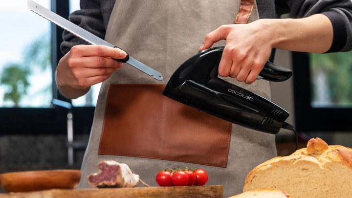 Ніж електричний Cecotec Cut-Eat 1800 з 3 змінними лезами чорний (8435484031837) - зображення 7