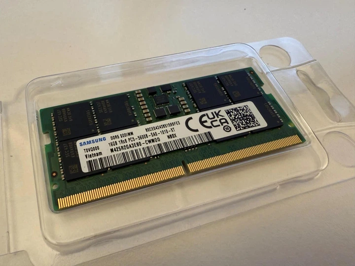 Samsung 16GB DDR5 SODIMM メモリー　×2枚　32GB Samsung 32GB (2x16GB) DDR5 5600MHz PC5-44800 1Rx8 SODIMM CL46 1.1v