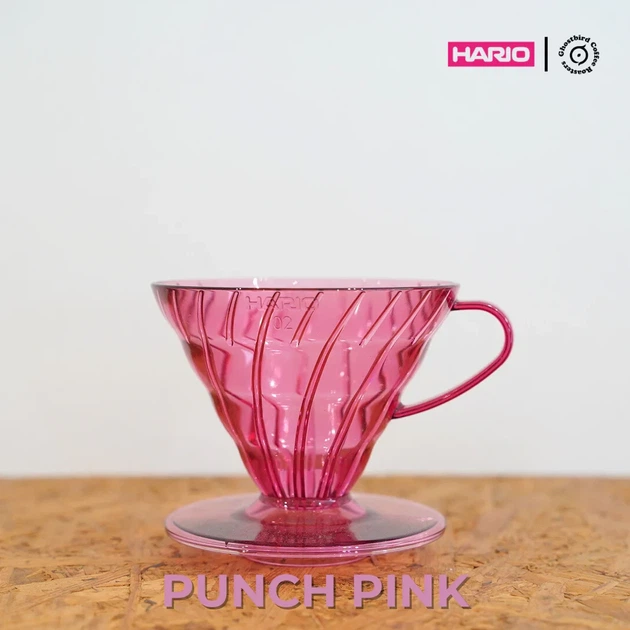 Пуровер Hario V60 02 Punch Pink пластиковый на 1-4 чашки - Фото 3 Пуровер Hario V60 02 Punch Pink пластиковый на 1-4 чашки - изображение 3
