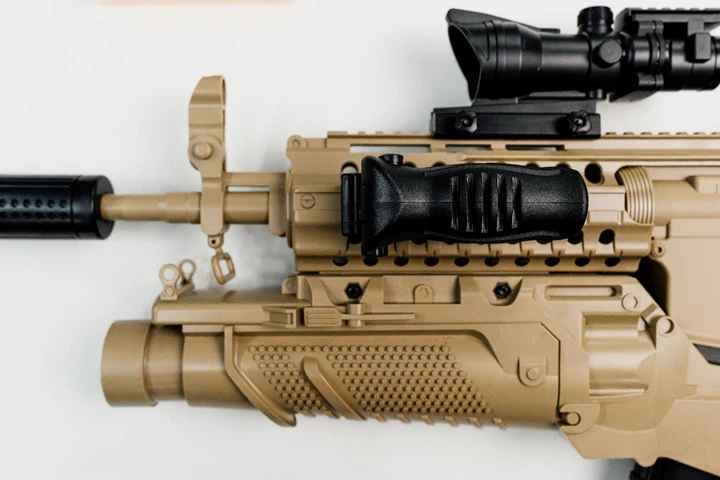 Дитячий іграшковий автомат на орбізах Орбіган HK416D Бежевий з підствольником стріляє гідрогелевими кулями Гель бластер акумуляторний + 2500 орбізів - зображення 3