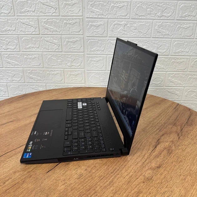 Игровой ноутбук Б-класс Asus TUF Dash F15 FX517ZR / 15.6" (1920x1080) IPS / Intel Core i7-12650H (10 (16) ядер по 3.5 - 4.7 GHz) / 16 GB DDR5 / 1000 GB SSD NVMe / nVidia GeForce RTX 3070, 8 GB GDDR6, 256-bit / WebCam б/у - Фото 5 Игровой ноутбук Б-класс Asus TUF Dash F15 FX517ZR / 15.6" (1920x1080) IPS / Intel Core i7-12650H (10 (16) ядер по 3.5 - 4.7 GHz) / 16 GB DDR5 / 1000 GB SSD NVMe / nVidia GeForce RTX 3070, 8 GB GDDR6, 256-bit / WebCam б/у - изображение 5