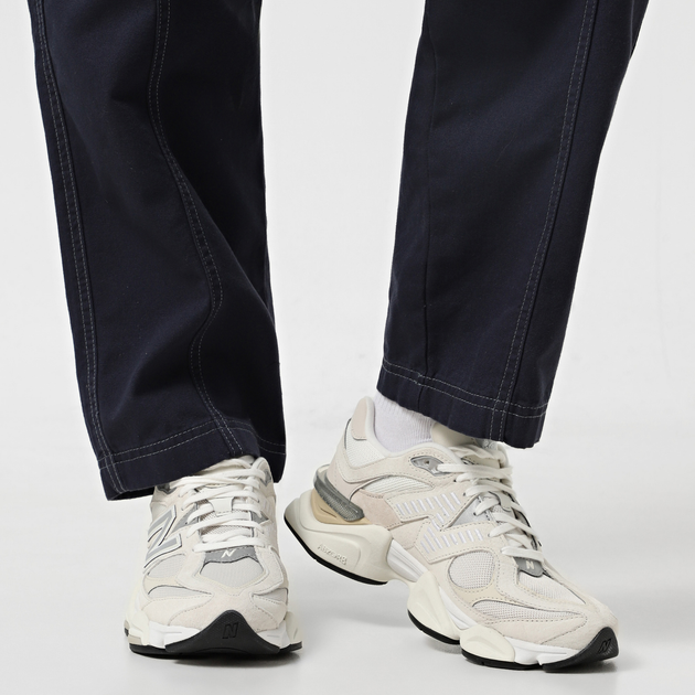Buty sportowe damskie New Balance 9060 U9060WHT 39.5 Beżowe (197966537678) - obraz 2