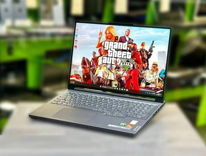 Ігровий ноутбук Lenovo Legion Slim 5 16APH8 / 16" (1920x1200) IPS / AMD Ryzen 7 7840HS (8 (16) ядер по 3.8 - 5.1 GHz) / 32 GB DDR5 / 512 GB SSD M.2 / nVidia GeForce RTX 4060, 8 GB GDDR6, 128-bit / WebCam / Win 11 Home б/в - зображення 4
