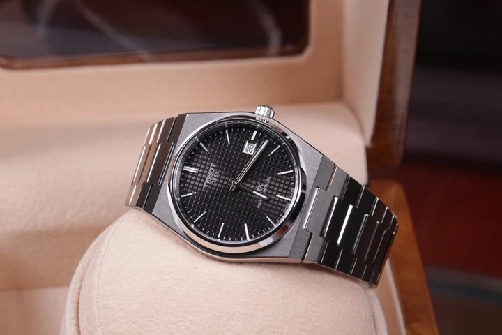 Часы Tissot PRX Powermatic 80 T137.407.11.051.00 – купить онлайн